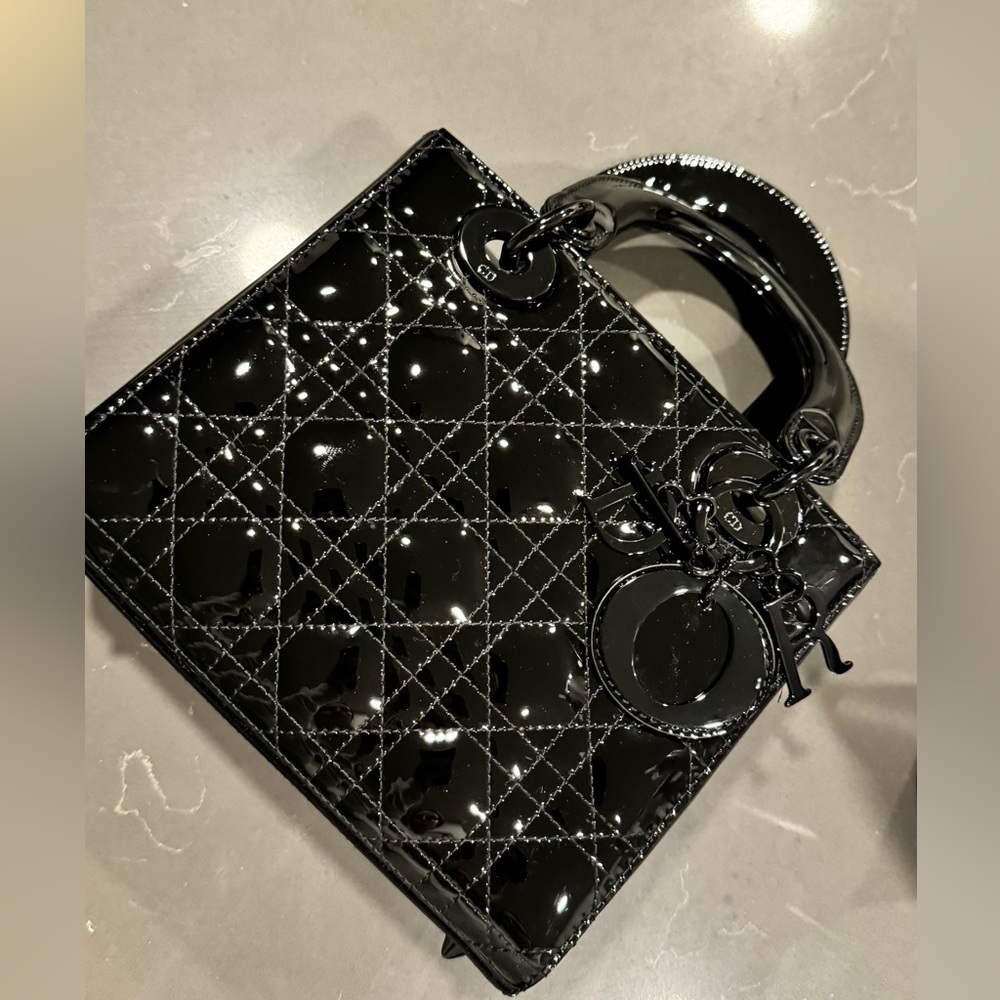 Medium Lady Dior patent cannage calfskin in black